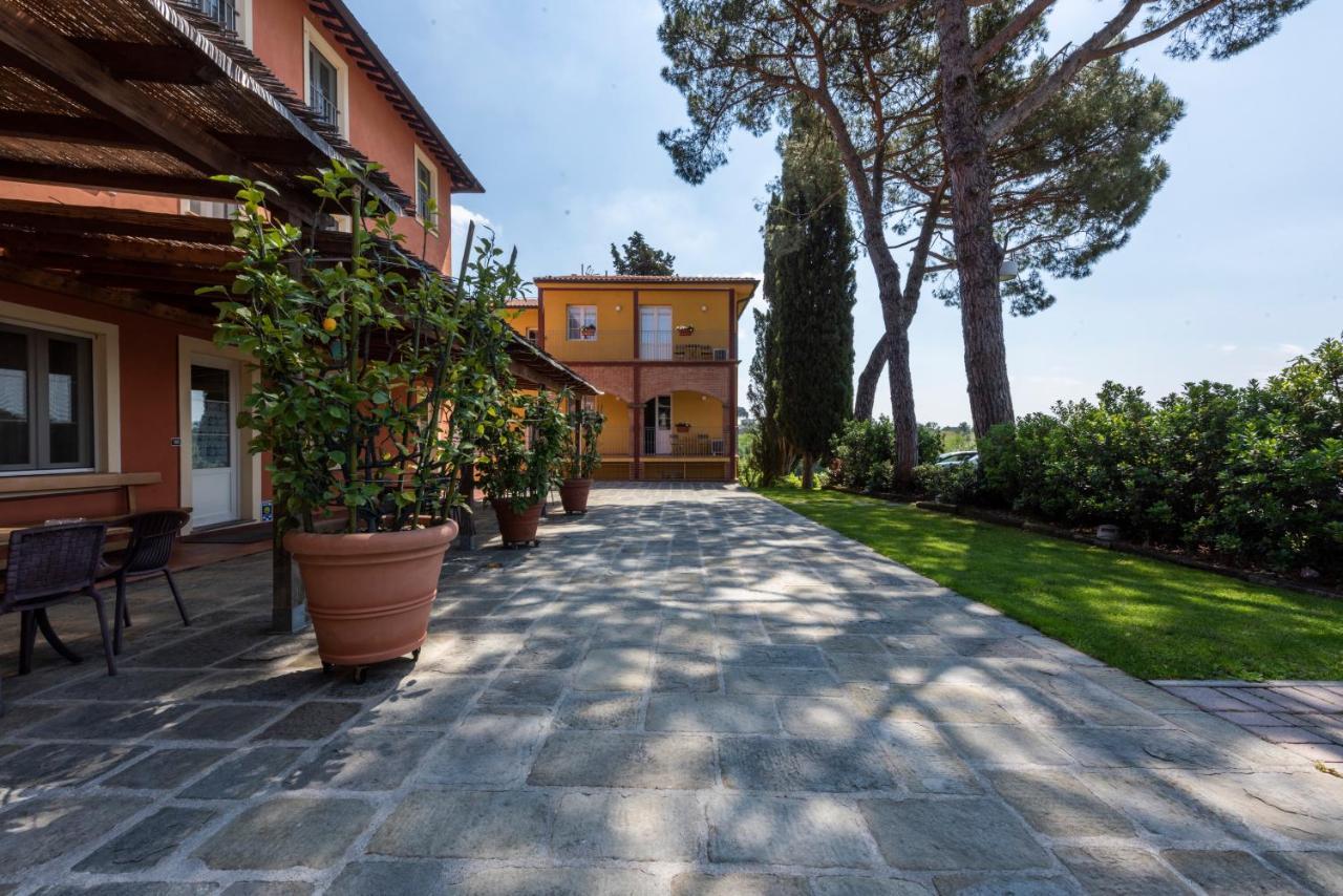 Agriturismo Corte Benedetto Montecarlo Exterior photo