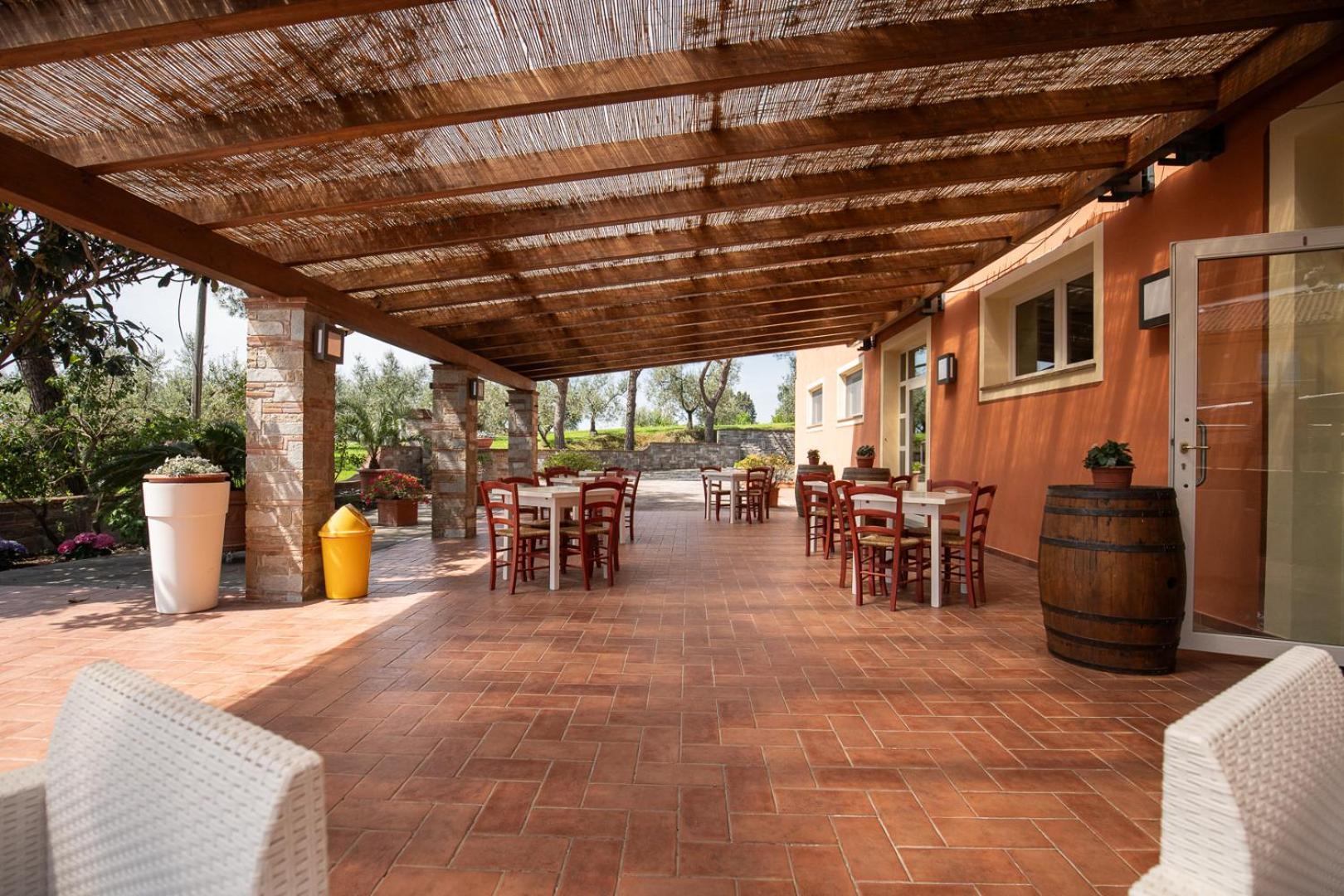 Agriturismo Corte Benedetto Montecarlo Exterior photo