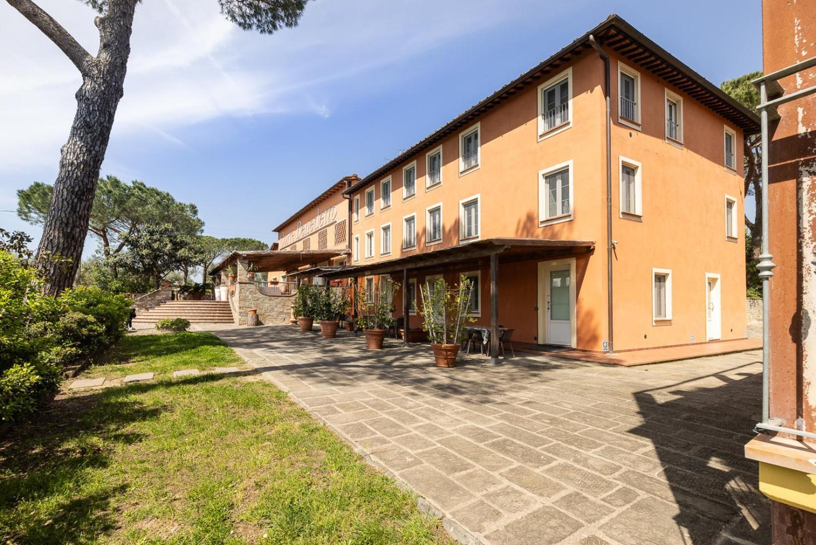 Agriturismo Corte Benedetto Montecarlo Exterior photo